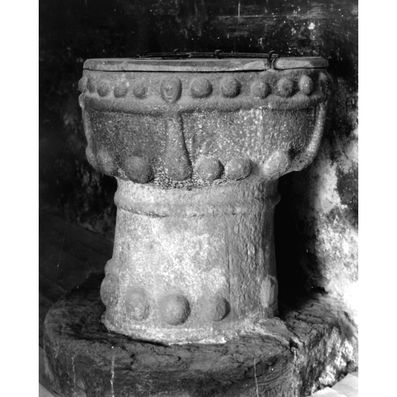 notice the older plinth, now replaced