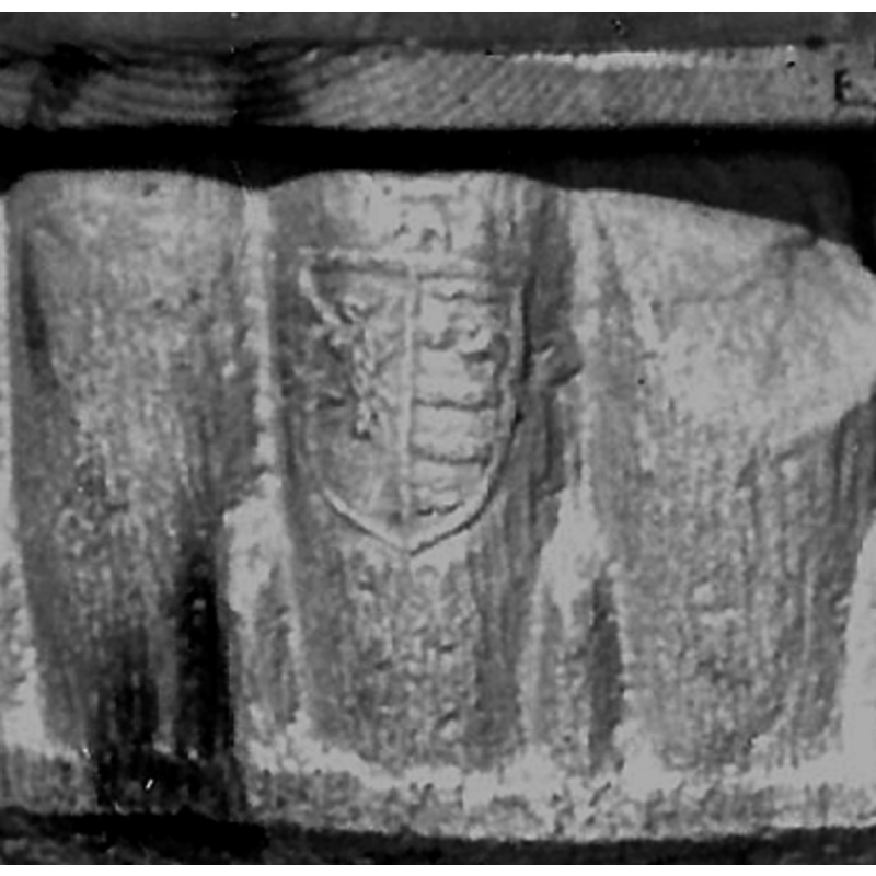 Domeño (1992: 41) suggests that the shield was carved in the 16th century on this 13th-century font