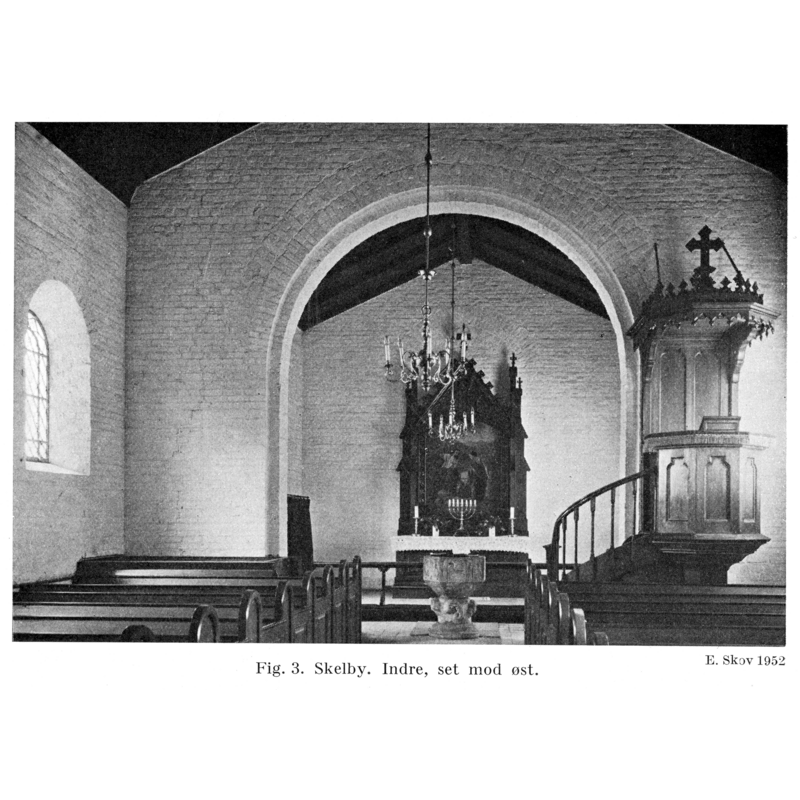 with the font in the centre aisle