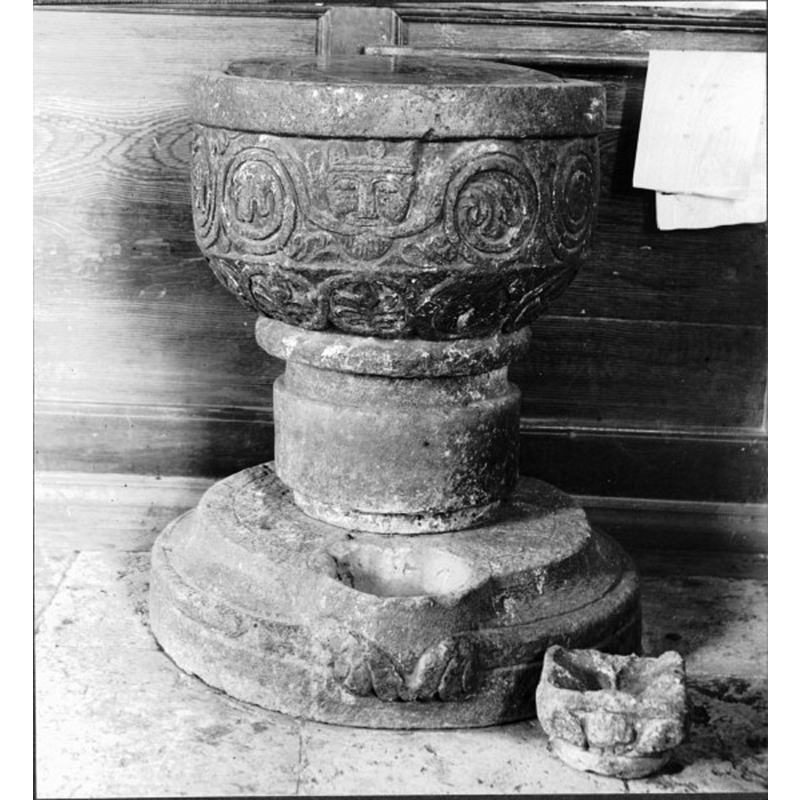 showing also the insertable drainage mini-basin