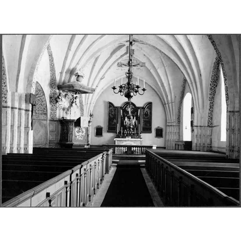 Source caption: "Interiör mot öster. Efter restaurering."