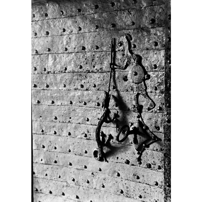 Source caption: "Beslag av järn på sakristiedörren, föreställande S:t Göran och draken."