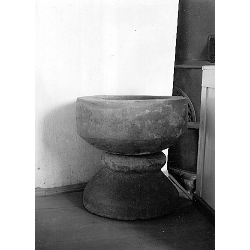 Source caption: "Västergötland. Forsby kyrka. Dopfunt."