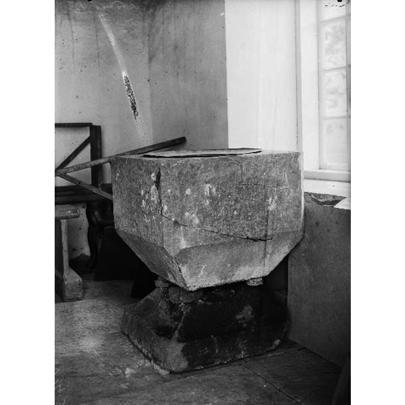 NB: the date of the photograph is from the copy in the Västergötlands museum [https://digitaltmuseum.se/021017208638/1m16-b145110-674] [accessed 20 July 2020] -- the copy in the KMB seems to lack the date]
