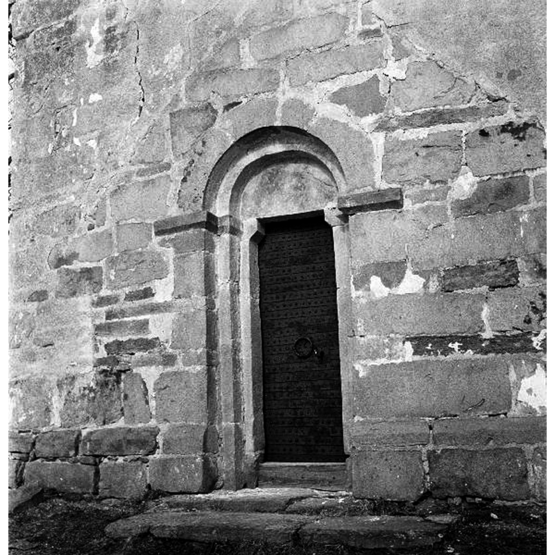 Source caption: "Suntaks gamla kyrka [...] Sudportalen [...] 1948"