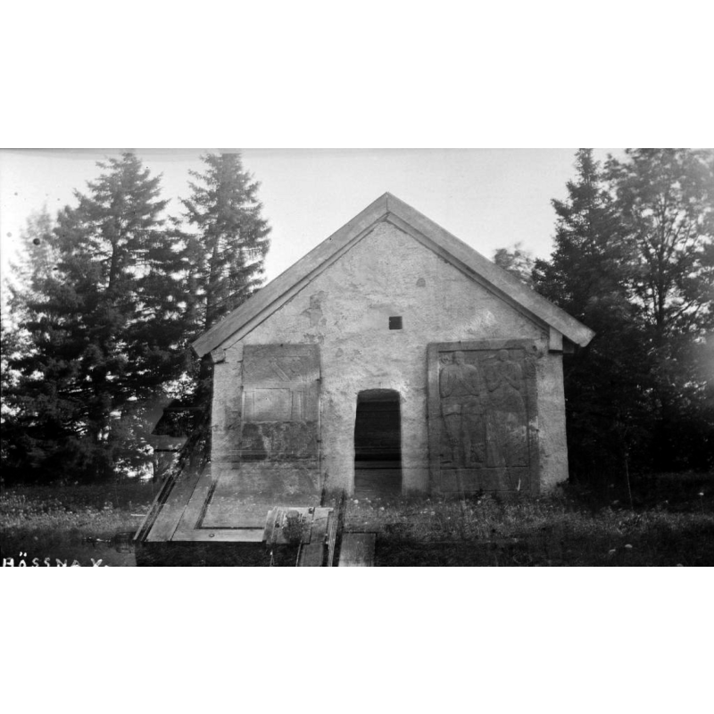 this is what remains of the otherwise demolished medieval church: its former sacristy; it is now used as a cemetery chapel for some services; located in the cemetery, to the north of the new 1839 church