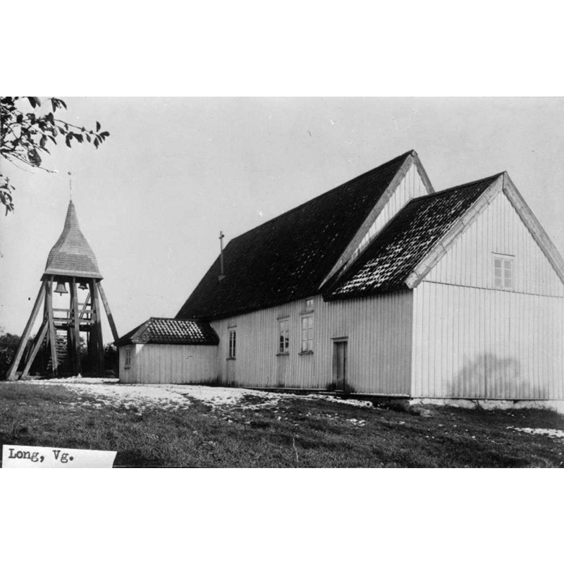 Source caption: "Longs gamla kyrka [...] Kyrkan och klockstapeln från nordväst." -- showing the church exterior before the 1897 re-building