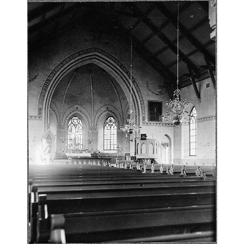 Source caption: "Longs gamla kyrka [...] Interiör mot öster." -- showing the church interior after the 1897 re-building
