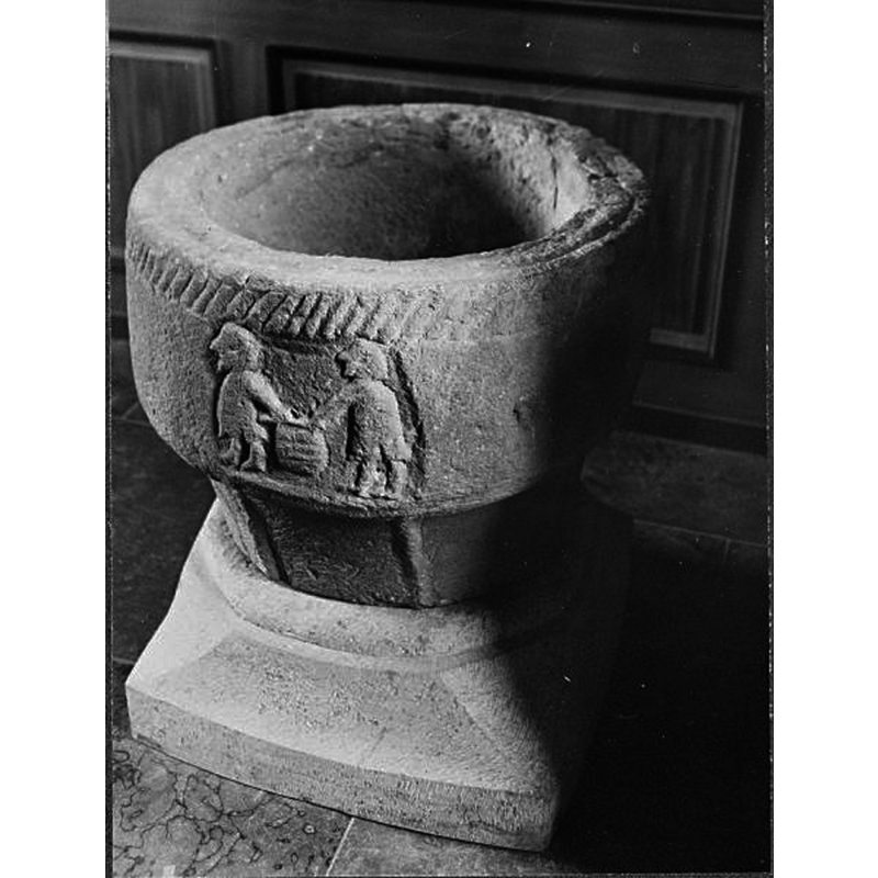 two of them are visible here, on the tall underbowl chamfer [the lower base is a modern replacement]