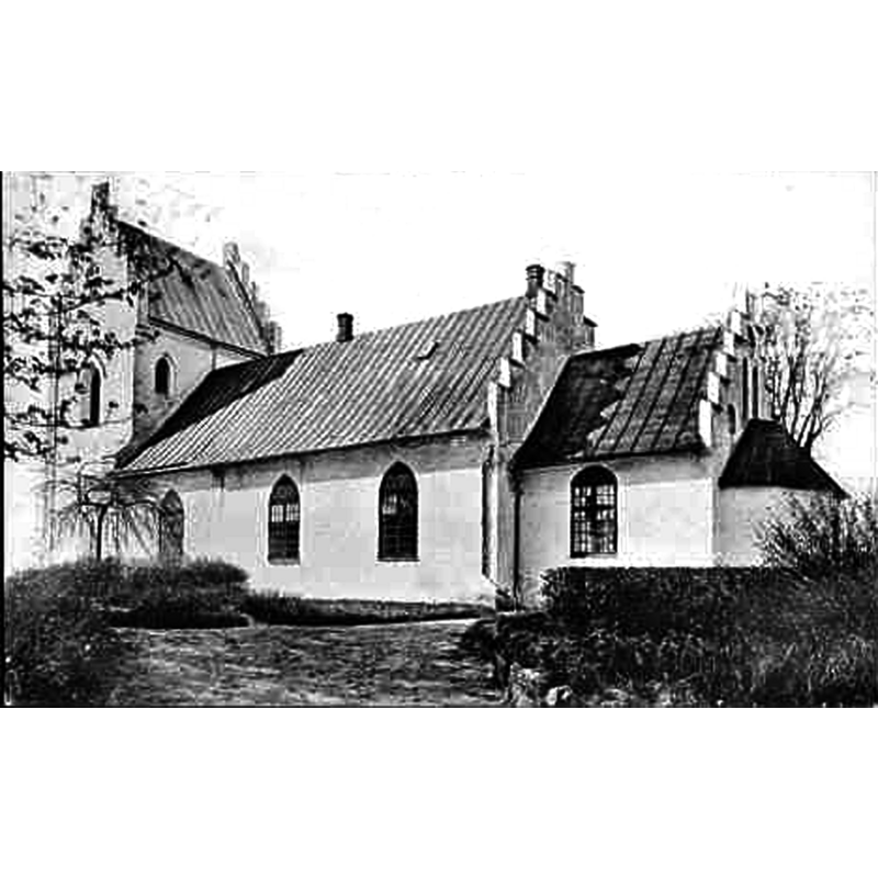 [NB: the image caption reads "Sörby kyrka [...] Kyrkan från nordväst" but the view here is obviously southeast]