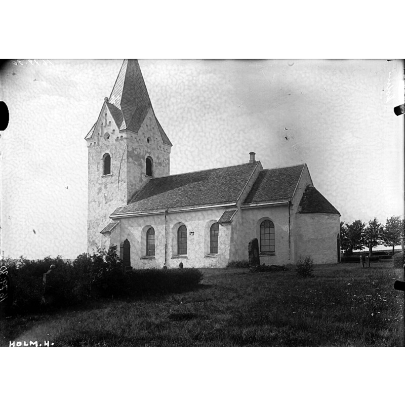Source caption: "Holms kyrka [...] Kyrkan från sydöst."