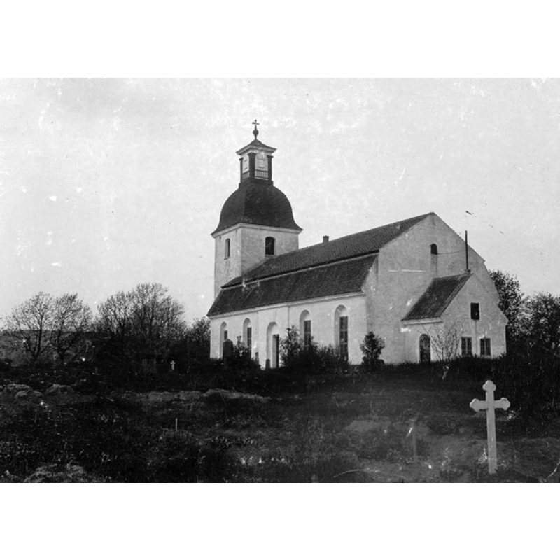 Source caption; "Gammalstorps kyrka [...] Kyrkan från sydöst."
