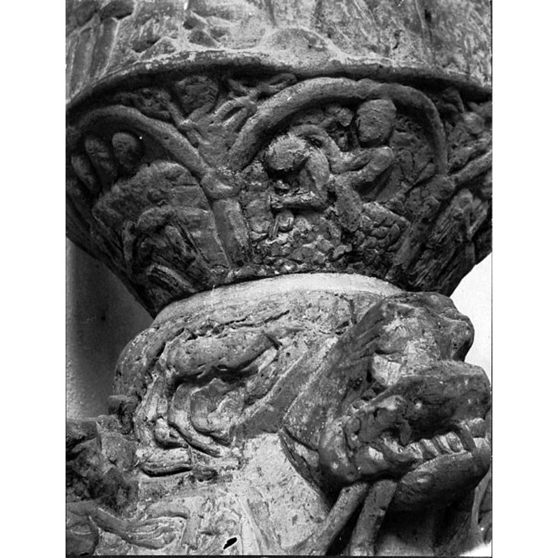 Source caption: "Närs kyrka [...] Dopfunt av sandsten, omkring 1200. Detalj."