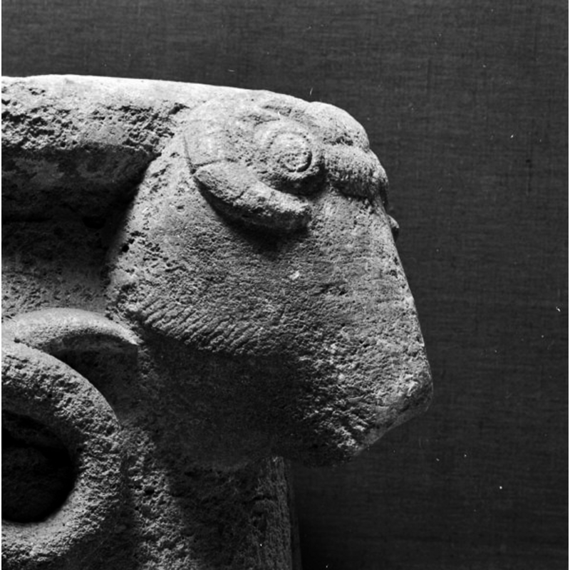 Source caption: "Österfärnebo kyrka [...] Detalj av skaftet. Vädur."