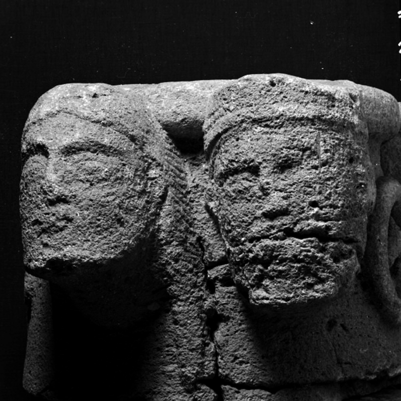 Source caption: "Österfärnebo kyrka [...] Detalj av skaftet. Kvinna och man som ornament"