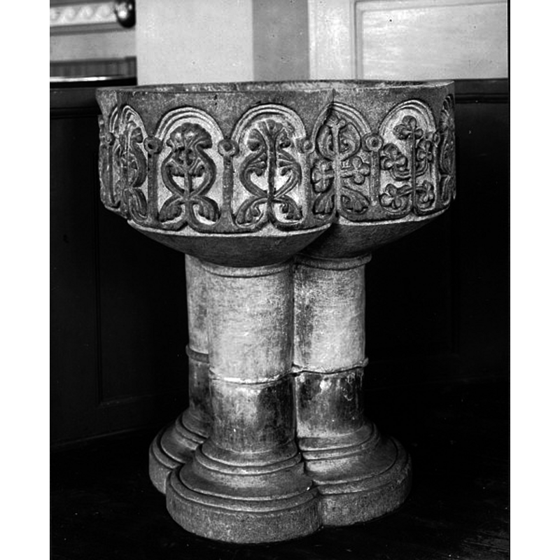 Source caption: "Vallda kyrka [...] dopfunt"