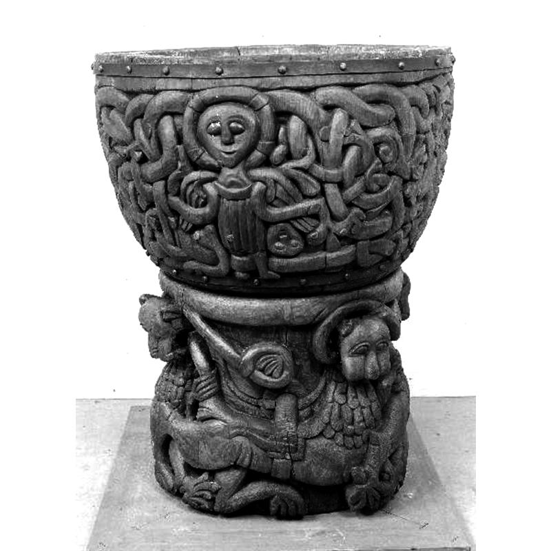 Source caption: "Alnö Nya kyrka [...] Dopfunt av furu, 1200-talet."
