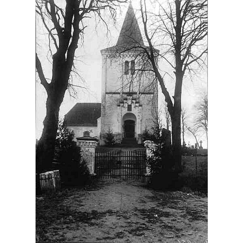 Source caption: "Gärdslövs kyrka [...] Uppfart till västra portalen från vägen."