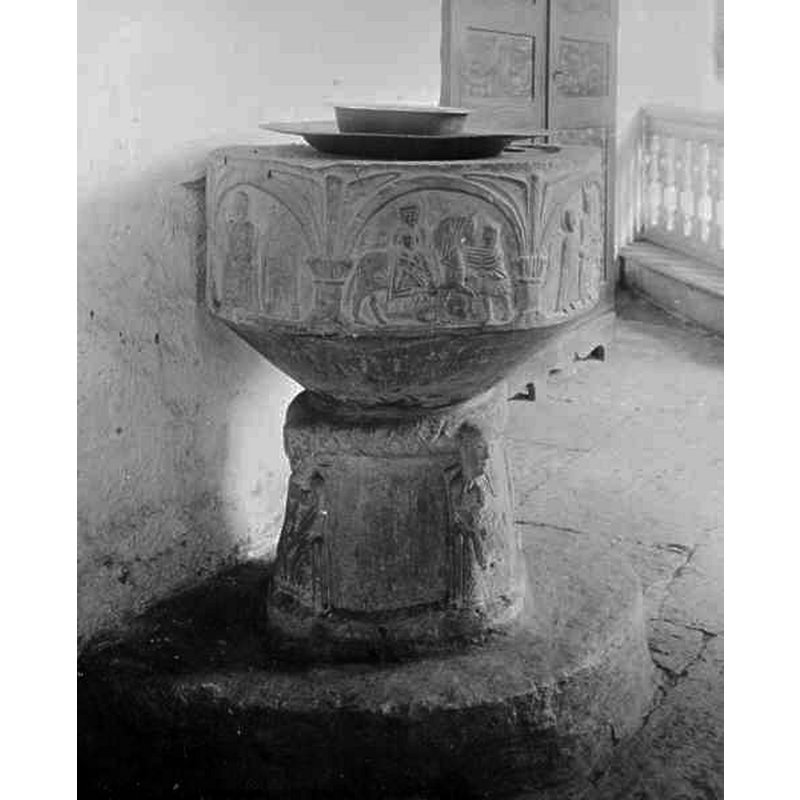 Source caption: "Hannas kyrka [...] Dopfunt av sandsten, i Sigrafs stil, Jesu barndomshistoria."