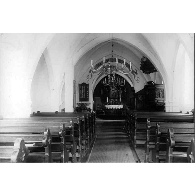 Source caption: "Kviinge kyrka [...] Interiör mot öster."