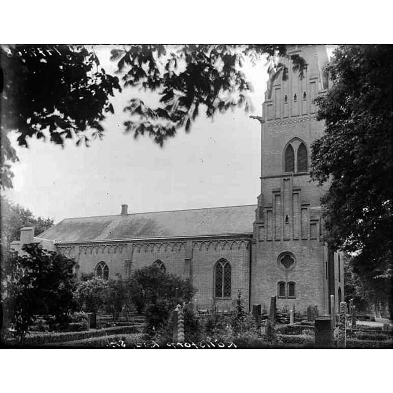Source caption: "Källstorps kyrka [...] Kyrkan från norr." -- showing the tower that had been renovated in 1896