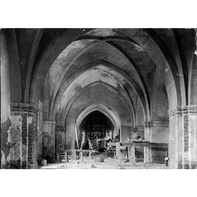 Source caption: "Långaröds kyrka [...] Interiör mot öster under restaurering."