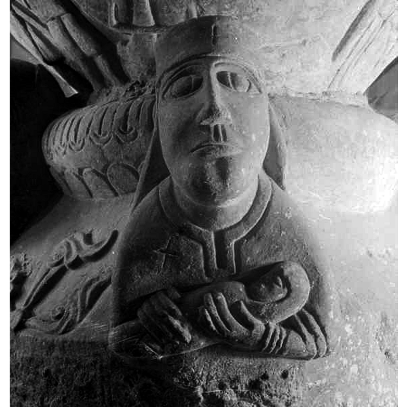 Source caption: "Löderups kyrka [...] Detalj av dopfunt av sandsten, avsmalnande uppåt, trattformig botten, utförd av Mäster Majestatis, slutet av 1100-talet."
