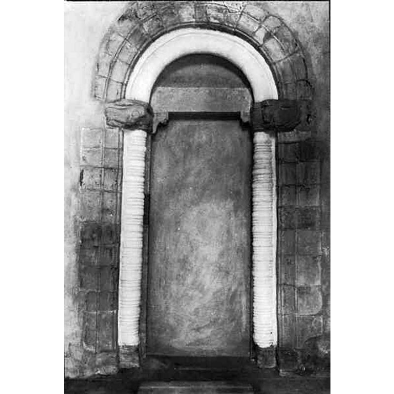 Source caption; "Oxie kyrka [...] Portalen."
