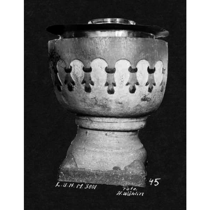 Source caption: "Perstorp kyrka [...] Dopfunten."