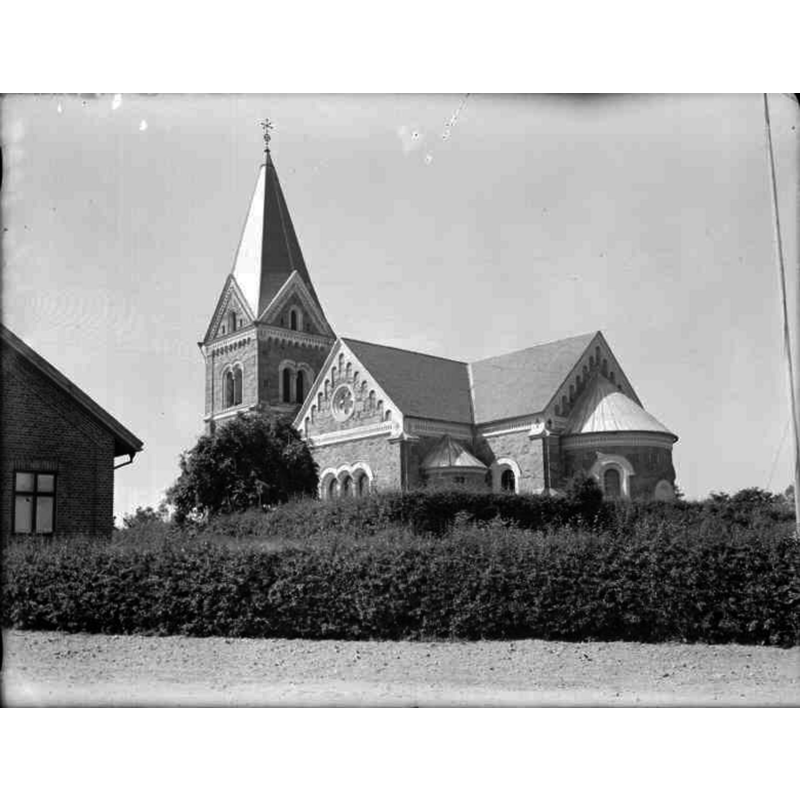 Source caption: "Södra Rörums kyrka [...] Kyrkan från sydöst."