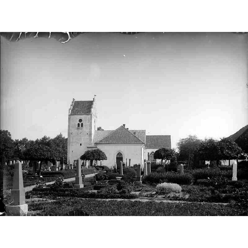 Source caption: "Kvistofta kyrka [...] Kyrkan från söder."