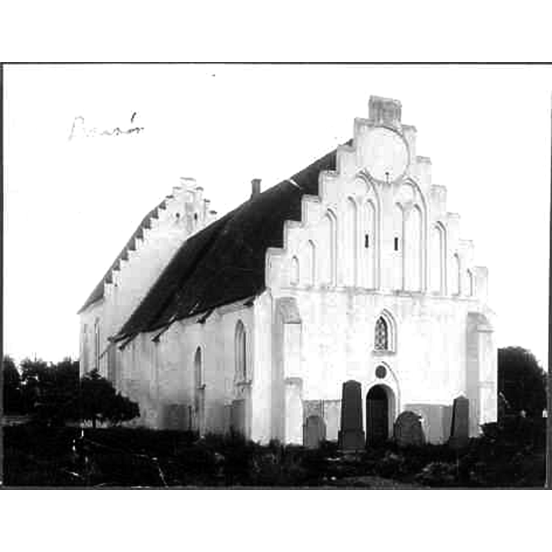 Source caption: "Skanörs kyrka (Sankt Olofs kyrka) [...] Kyrkan från nordväst."