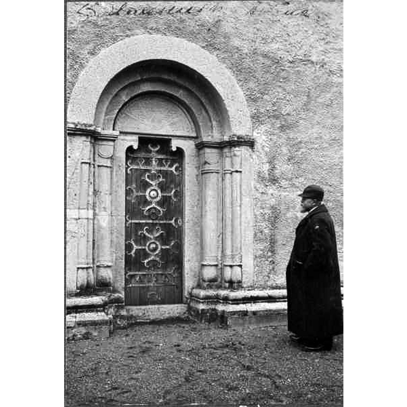 Source caption: "Östra Herrestads Kyrka [...] Sydportalen."