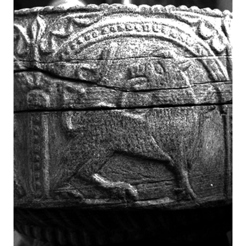 passant to the right; one front leg raised