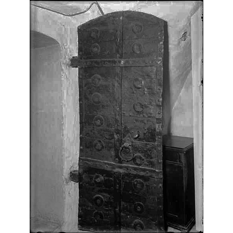 Source caption: "Jönköping, Ljungarums kyrka [...] Sakristiedörren."