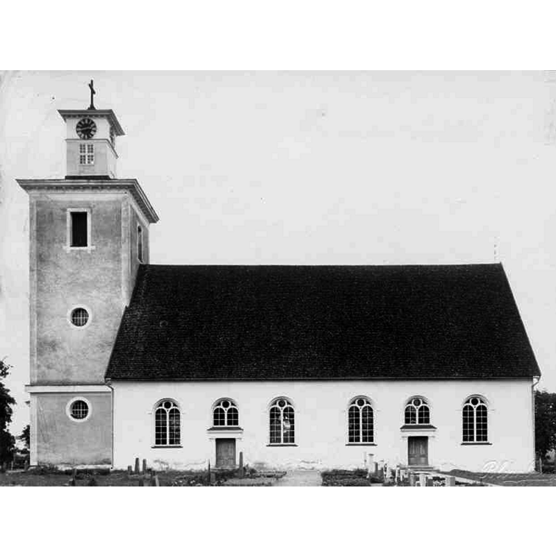 Source caption: "Ryssby kyrka [...] Kyrkan mot söder." [NB: this is the building that replaced the original medieval church in 1750; this building would be totally destroyed by fire in December 2001; a new church would be built to replace it, and was consecrated in 2005]