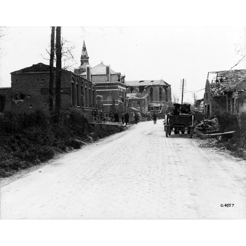 Source caption: "à St. Jans Cappel, 1st Canadian Division headquarters. April or May 1919 / Saint-Jans-Cappel, quartier général de la 1re Division canadienne, avril ou mai 1919 [Original: April 1919; This version: May 1919]."