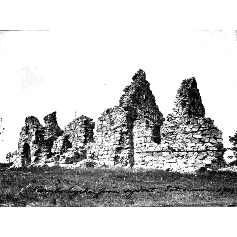 Source caption: "Mariefred, Kärnbo kyrkoruin [...] Kyrkoruinen mot sydöst."