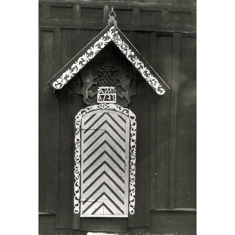 Source caption: "Nore stavkirke i Nore, Buskerud. Vestinngang"