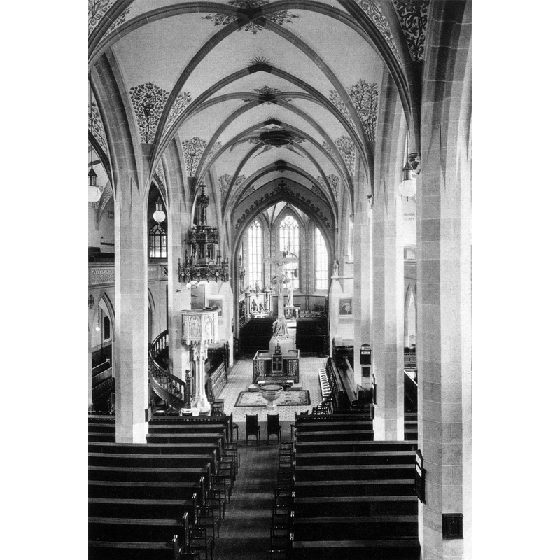 Source caption: "Blick in den Chor der Hospitalkirche in Stuttgart."
