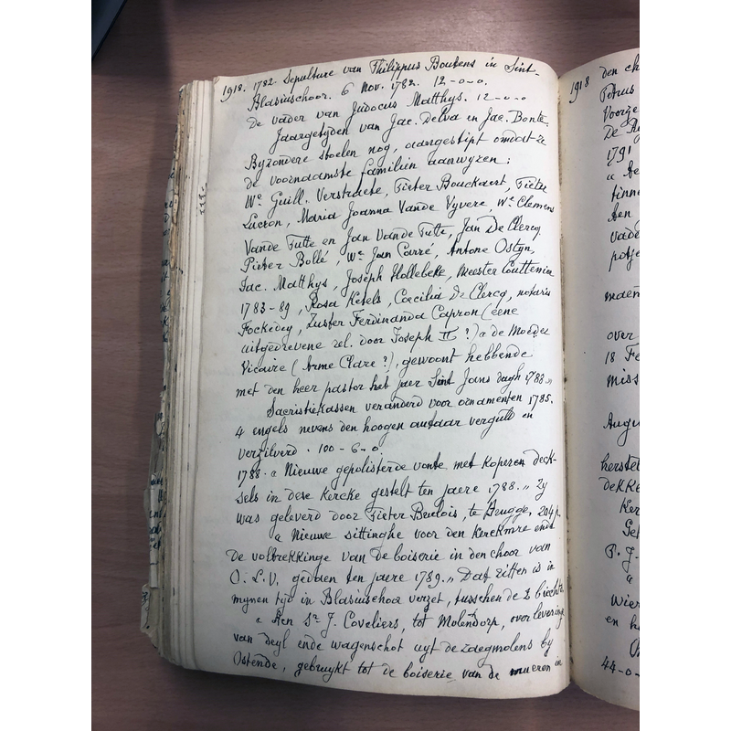 the fourth entry under 1788 reports the acquisition of a new font bought from Pieter Dubois of Bruges for the price of 204 livres -- this the modern font that was later moved to Wildenburg [cf. ImageFileNo. N240915040]