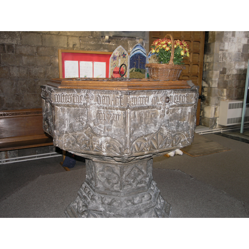 forming an arch on each side of the basin