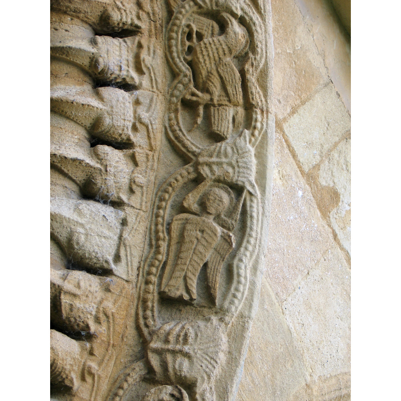 right side: eagle of John (top) - angel of Matthew (bottom)