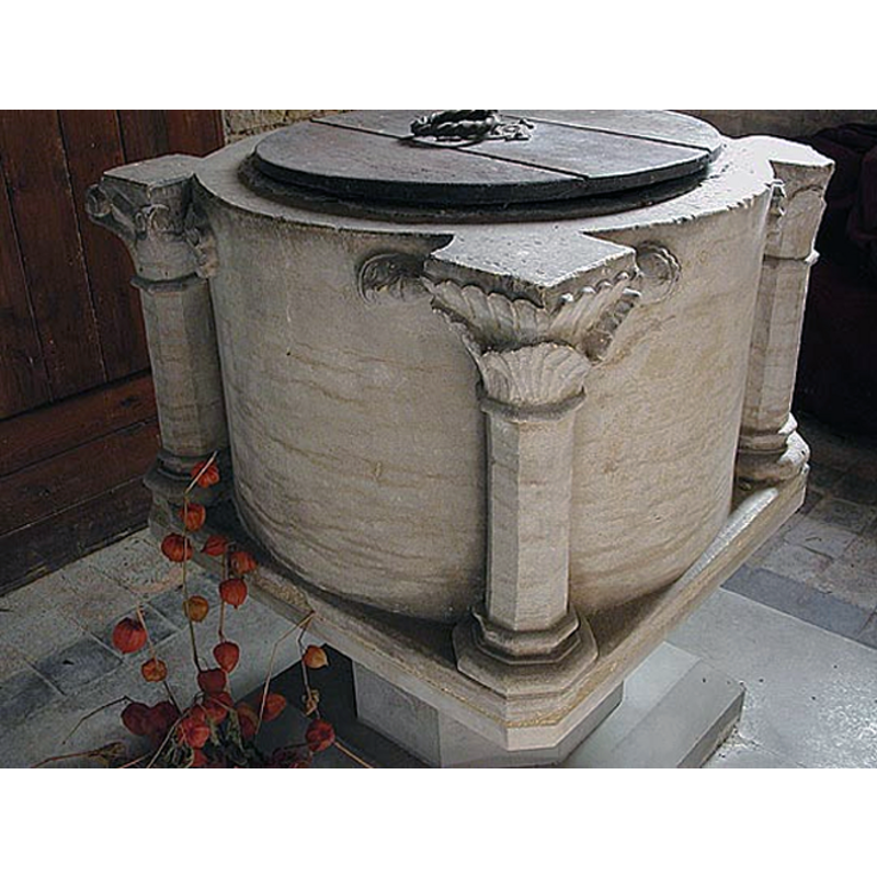 one such can be seen here, to the left of the centre column, at the top