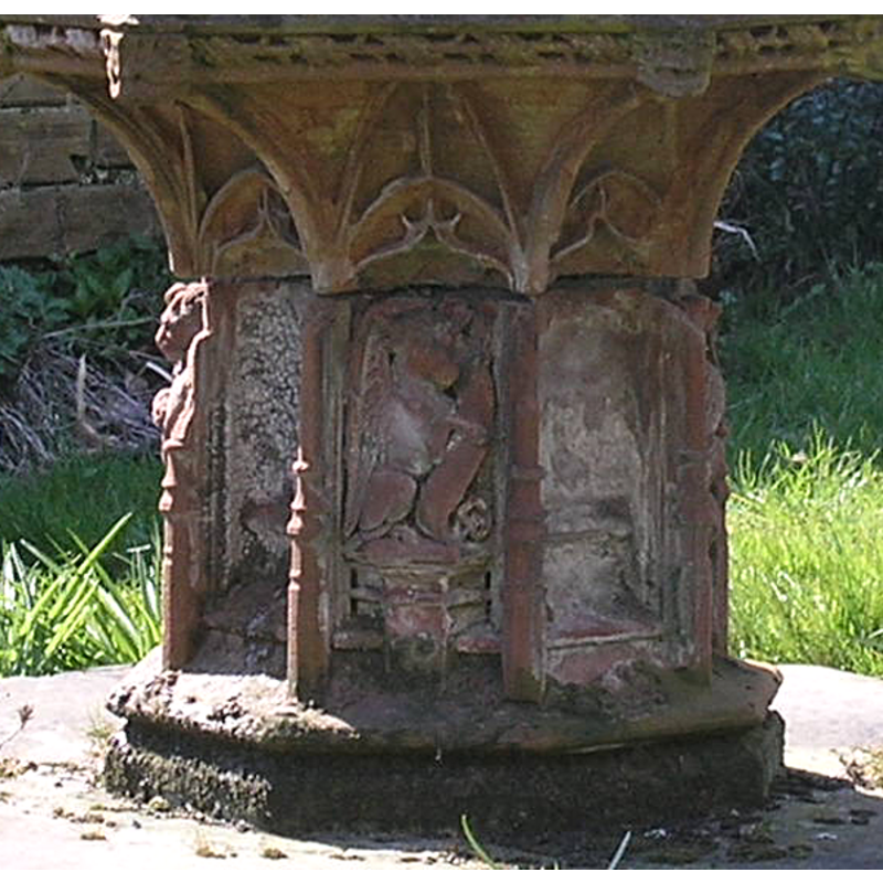 the lower part appears to have formed arches for the niches of the figures of the stem