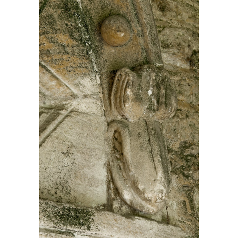 right side: dragon head