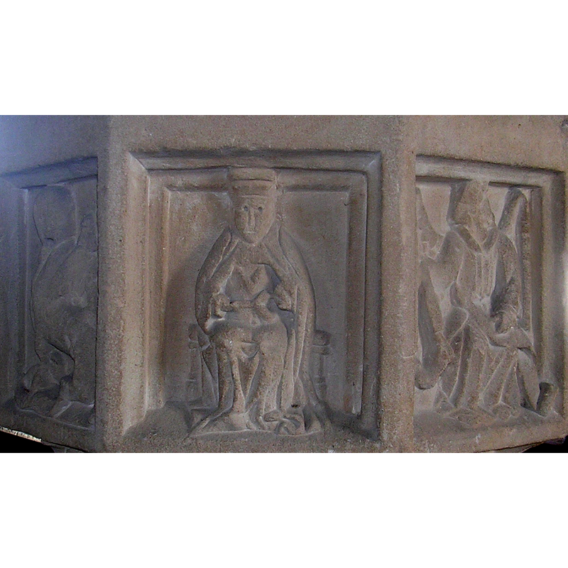 alternating with seated figures of saints on the panels of the basin