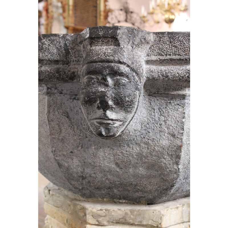 the female head wearing a wimple