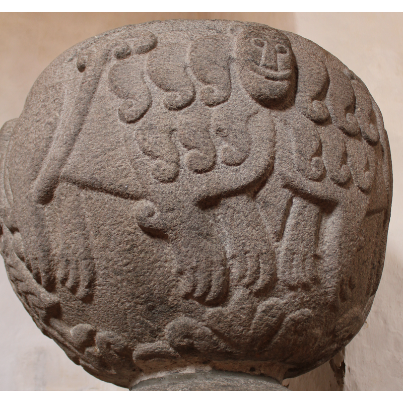 with a smiling almost-human head