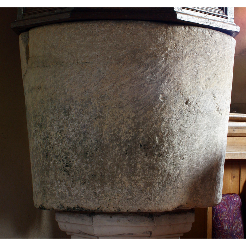 notice the horizontal crack line and the large damage to the left upper rim